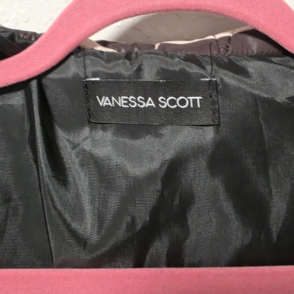 Star Pattern Cropped Quilted Jacket - Picture 7 of 10